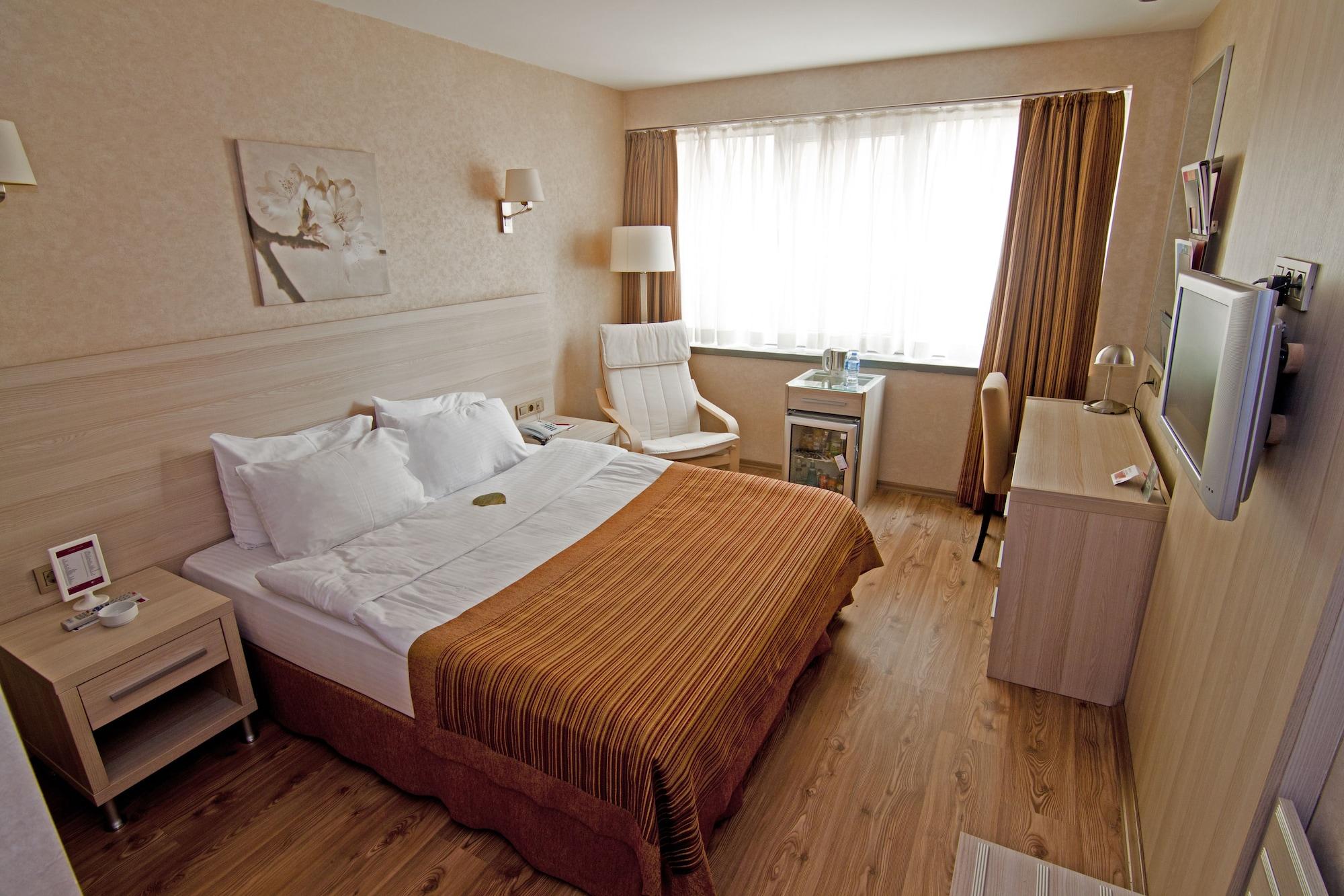 Готель Ramada By Wyndham Анкара Екстер'єр фото