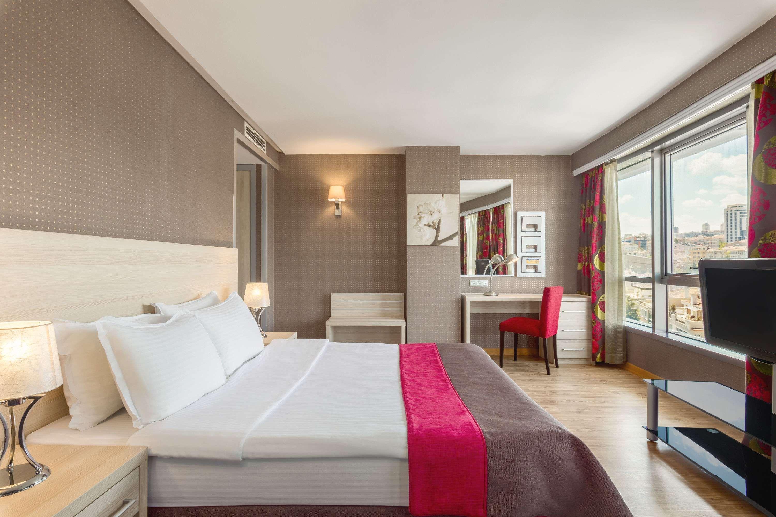 Готель Ramada By Wyndham Анкара Екстер'єр фото