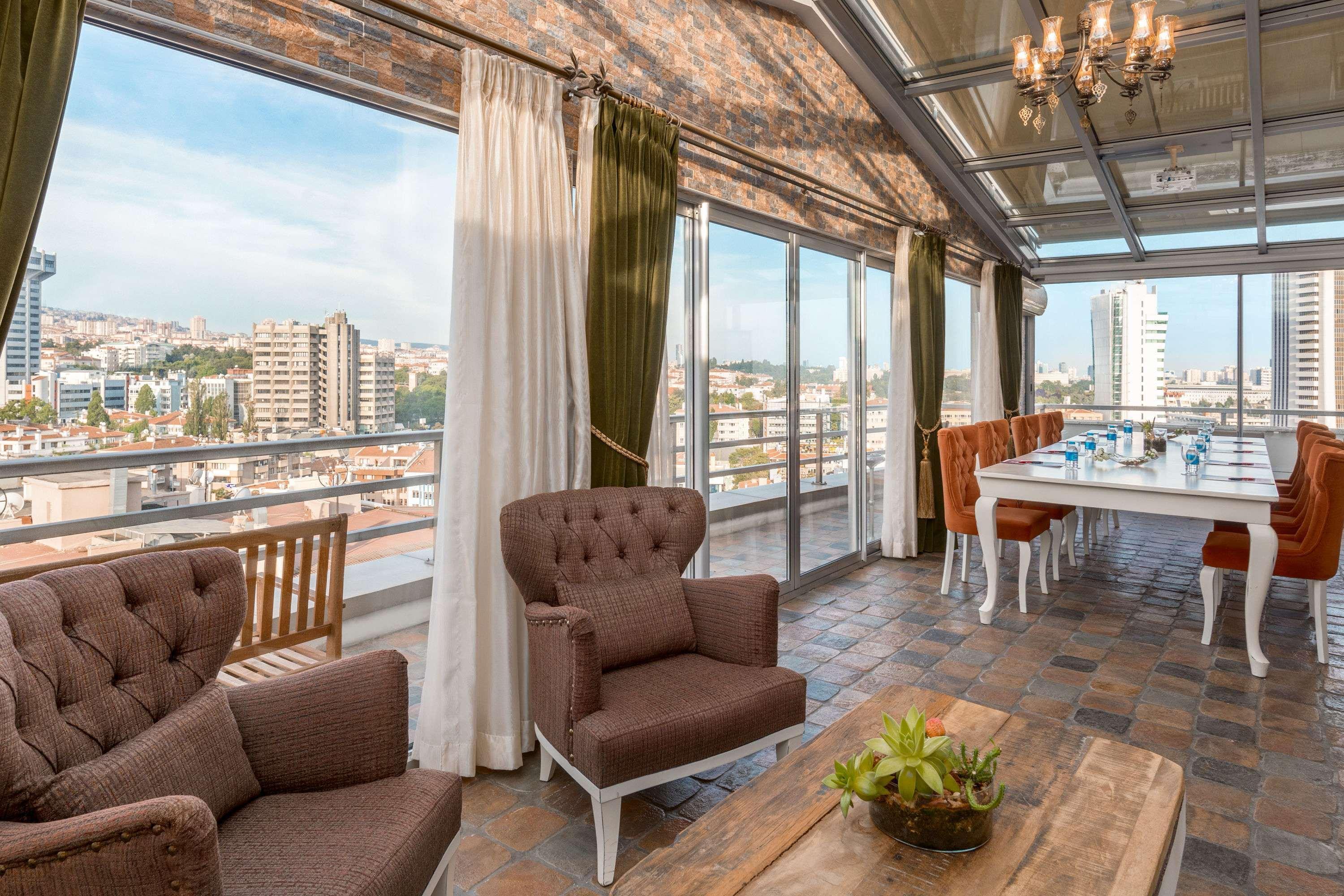 Готель Ramada By Wyndham Анкара Екстер'єр фото