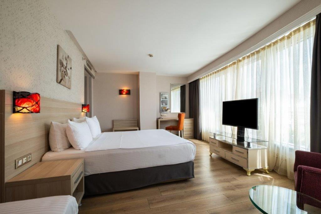 Готель Ramada By Wyndham Анкара Екстер'єр фото