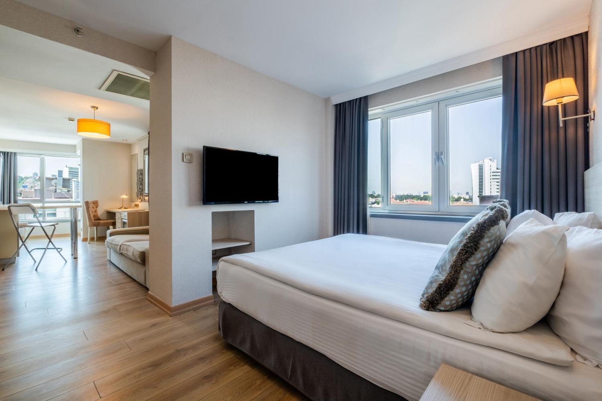 Готель Ramada By Wyndham Анкара Екстер'єр фото